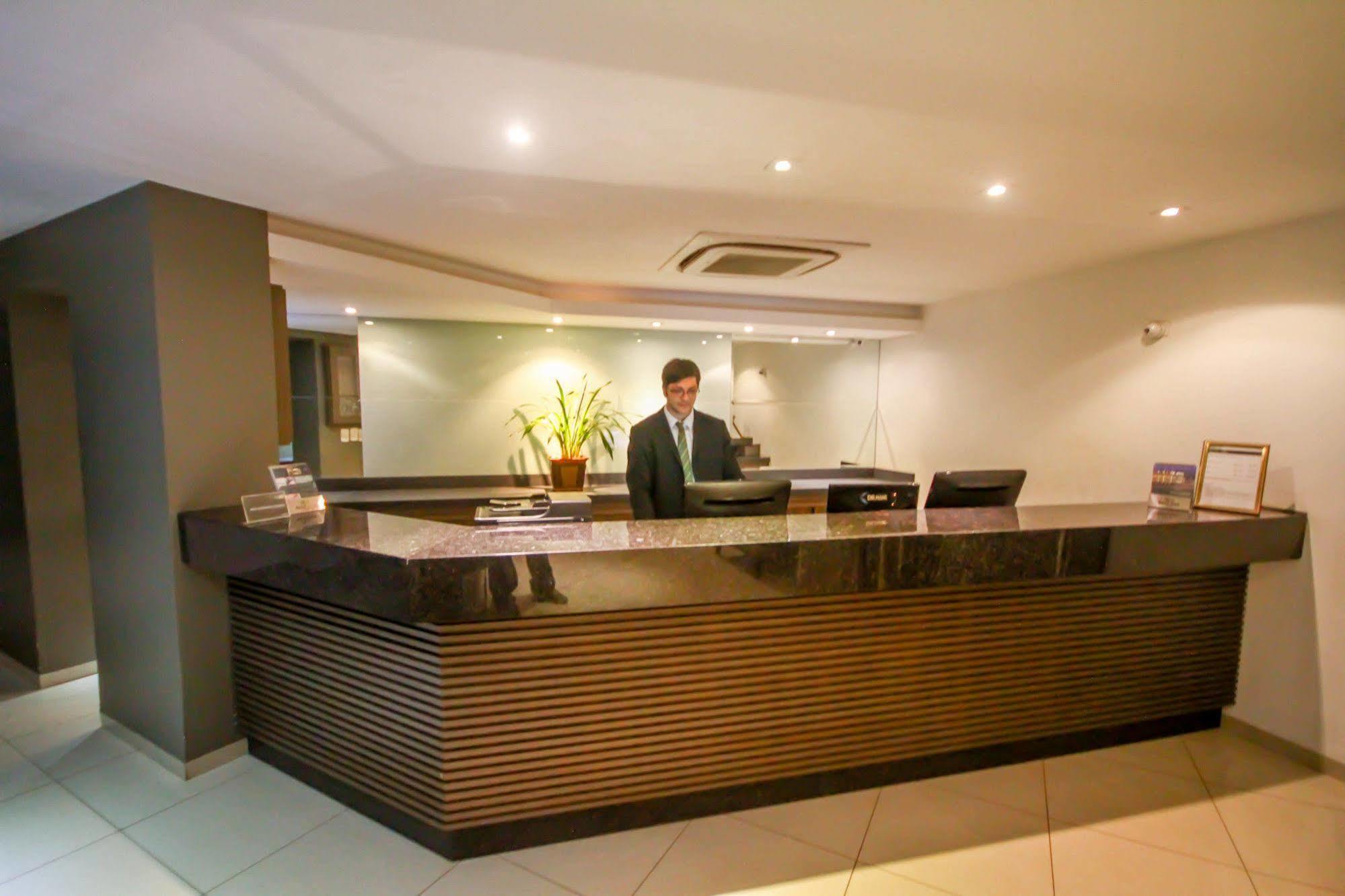 Gales Park Hotel Dourados Exterior foto